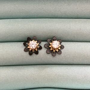 Juicy Couture Flower Stud Earrings